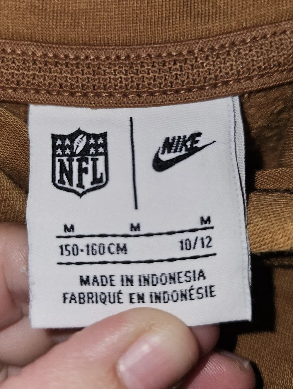 Kid's 10/12 Nike NFL Kansas City Chiefs Pullover Hoodie Kangaroo Pocket in Tan